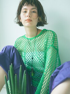 シツ(situ) イエローパーマボブ