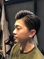 カレンズオブスタイル(CURRENNS OF STYLE)&nbsp;サイドパート　2ブロックスタイル