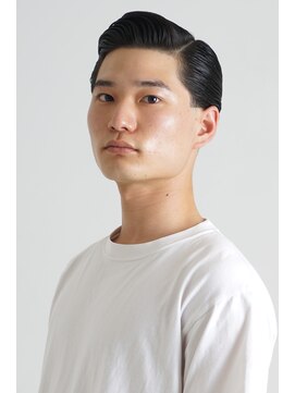 にもう サイドパートクラシックポンパドールフェードカット七三分け5