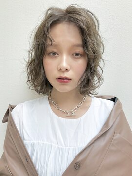 エイチ(H eitf) 原宿 エイチ 透明感オリーブカラー 2wayバンク ゆるふわパーマ