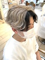 テトラ バイ ネオリーブ 横浜西口店(tetra by neolive)&nbsp;メンズカラー シルバーベージュ フェイスフレーミング