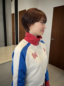 キーダ(KEEDA) 女性らしいショートスタイル