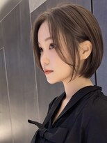 福岡大人耳掛けベージュショートkchiara川野直人