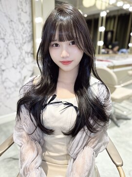 アマンドール(Aman D'or) ボリューム感◎REDに出てくるワンホンちゃんに♪