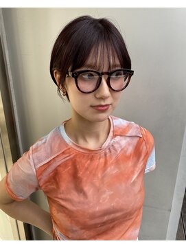 エアー 青山(AIR) 丸みショート前下がりセンターパートハンサムくびれショート