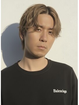 メンズセンターパートパーマスタイル