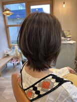 クルタ(KULTA)&nbsp;外ハネミディ×ハイライトカラー