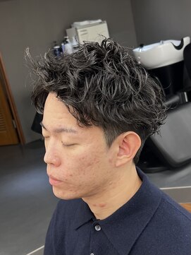 ザデイトウキョウ 表参道 青山(THE DAY TOKYO) MEN’S/サーフカール/刈り上げセンターパート/表参道駅/青山