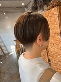 刈り上げショートヘア