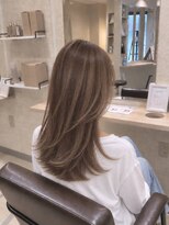 ヘアーサロン ビーネ(Hair salon Bi-ne)&nbsp;軽やかに揺れるハイライトレイヤー☆