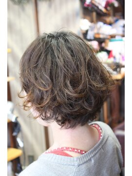 オーバーキャプテンネイキッド(OVER CAPTAIN NAKED) Airwaveで造るふんわり柔らかショート