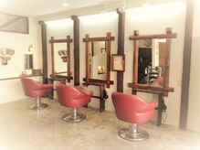 ヘアーメイク ジャスパー(Hair Make Jasper)の雰囲気（店内はリラックスできる空間♪）