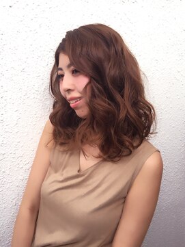 ロカット サロン(Roquat Salon) ミディアムツイスト巻きアレンジ【ヘアアレンジ　立川南/立川】
