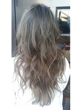 ヘアラウンジ ビジュー(hair Lounge Bijou) マットアッシュグレー