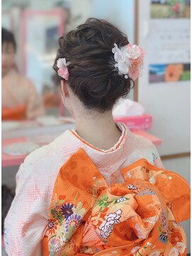 ボイス(Voice) ★振袖着付け+ヘアセット★