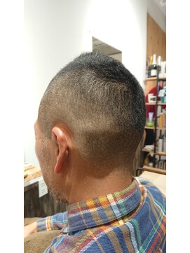 サンディーケイ ヘアリトリート(SUNDY K hair retreat) メンズ刈り上げスタイル