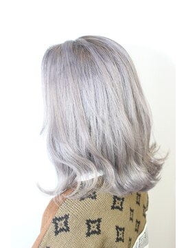 ヘアーデザイン グランツ 平成店(hair design Granz) ハイトーン×シルバーグレージュ