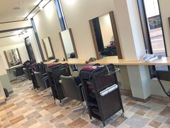 hair salon Aile（旧：ヘアカラー専門店　Chou Chou【シュシュ】）