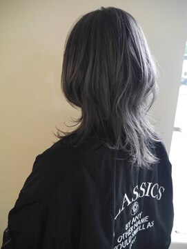 ラシク(rashicu) gray×ウルフカット