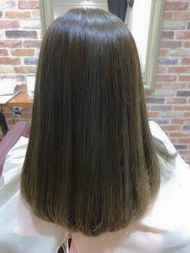 レブリス(Revliss) 髪質改善カラーエステ