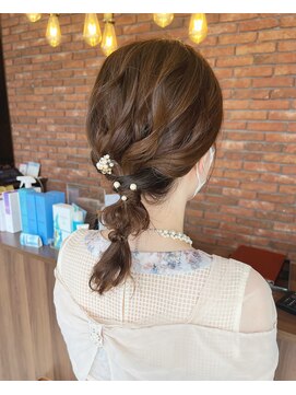 ルーチェ(Luce) ミディアムの長さでも出来る編みおろしアレンジ