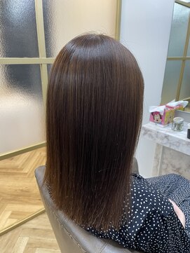トッカ 三ノ宮店(tocca) 柔らかベージュ×艶髪縮毛矯正【島村】