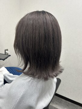 セカンド(Second) Second   ×　外ハネスタイル