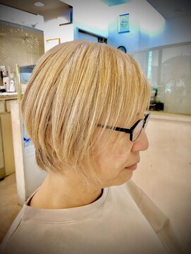 イムス マドモアゼル(imus MADOMOAZEL) ショートボブ