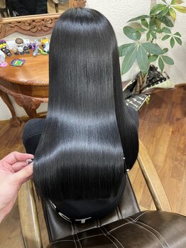 ローゼン(ROZEN)の写真/【豊橋】お客様の悩みに合わせたアレンジが出来る柔らかさのあるストレートが特徴ー自然なストレートが叶う