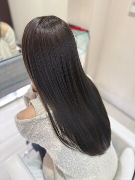 ゴットフロー(GOTTO FLOW) グレージュ/暗髪/韓国レイヤー/艶髪/透明感/