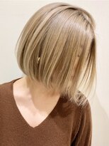 ピークアブー 原宿ハラカド(PEEK-A-BOO)&nbsp;前下がりボブ/クールショート/ブロンド/グレージュ/ケアブリーチ