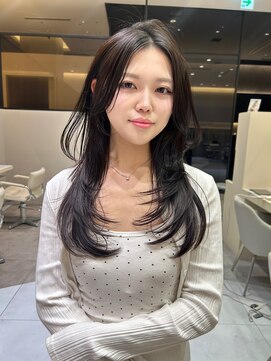 コルソ バイ ケーツー(CORSO by k-two) ハッシュカットセンターパート