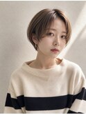 横浜西口/グレーヘアー メテオストレート ひし形レイヤーボブ