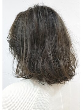 ウィロー(WILLOW) 【WILLOW】オーダー率高め・モノトーン×ウェーブ(井下貴史)