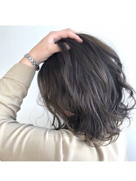 アイディー バイ ケンジ(id. by KENJE) マットグレージュ×ロブ