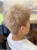 ミルクティーベージュ　前流しアップバング