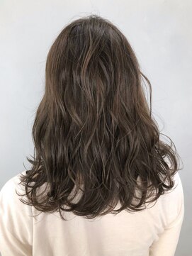 アイティー バイ アルバム 浦和店(IT by ALBUM) グレージュ_オリーブカラーセミウェットウェーブ_ba244301