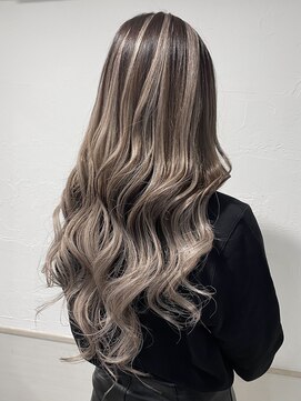 ミオ バイ レニア(mio by ReniA) エクステ　ハイライトスタイル