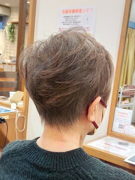 ヘアー グリーン(hair green) 30代40代50代/ 大人ショート/ベリーショート/ハンサムショート