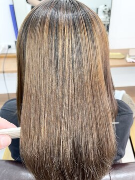 ランプ(Lamp) 縮毛矯正/髪質改善/クリスタライジング ビフォアー＆アフター