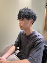 ティピ(tipi)&nbsp;波巻きスパイラルパーマ風マッシュ