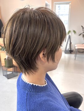 バウ(Baw) オリーブベージュショート