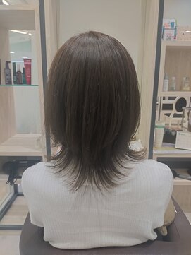 ジュール アヴェダ(Jour AVEDA) 外ハネミディアムレイヤー