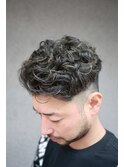 くせを生かしたメンズショート　パーマ風