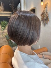 リアン(Lian) 丸みショートボブ