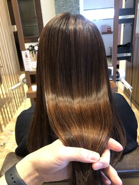 ブランシェ神領店 髪質改善ストレートで感動のツヤ髪に☆《高橋》