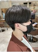 センターパートマッシュ