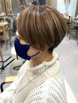 グラッシー センター北店(GLASSI) 【白髪ぼかしハイライト】刈り上げ★ハンサムショート★坂田