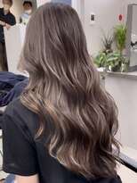 ジルブラン(JIL BLAN)&nbsp;ハイライトバレイヤージュダブルカラーショートカット30代40代