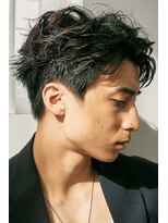 ノイ(noi)&nbsp;センターパートニュアンスパーマ刈り上げツーブロックメンズヘア